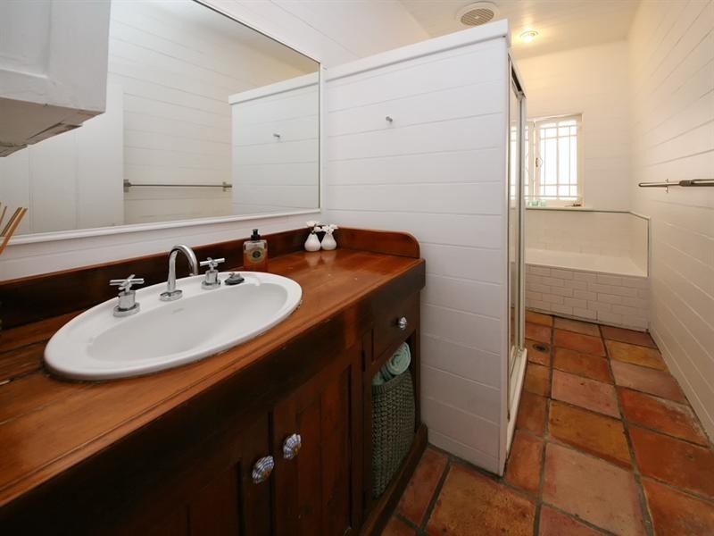 12 Bartley Street, Clayfield QLD 4011