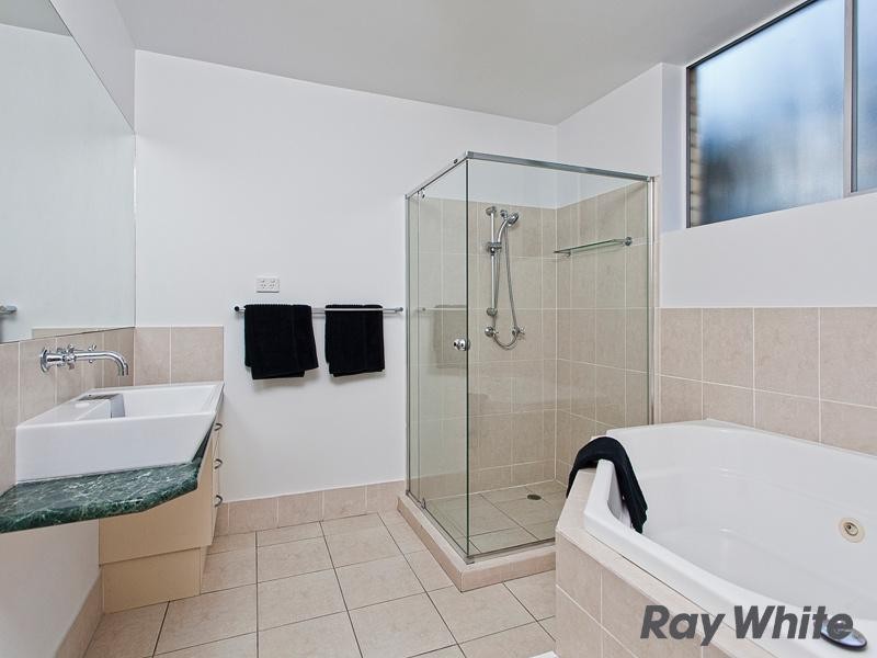 4/16 Mullens Street, Hamilton QLD 4007