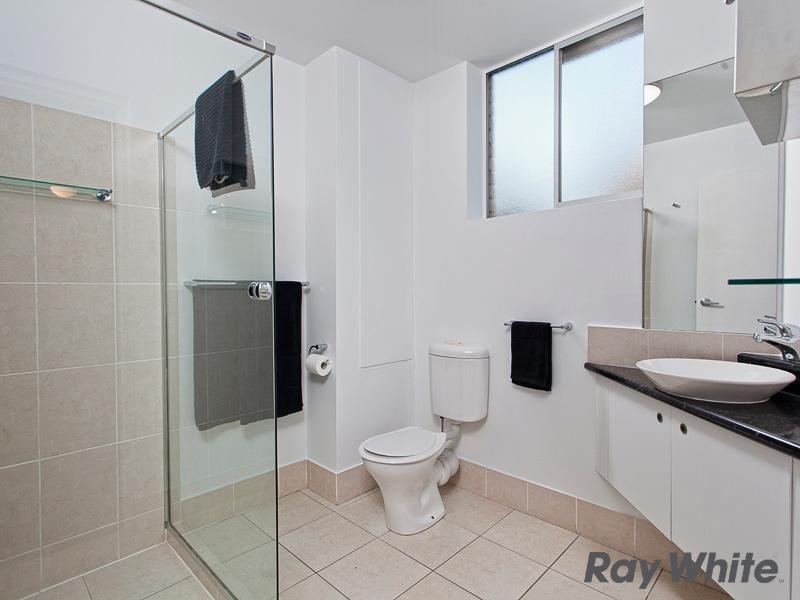 4/16 Mullens Street, Hamilton QLD 4007