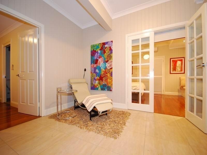 6 Arran Avenue, Hamilton QLD 4007