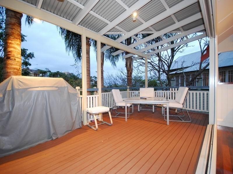 6 Arran Avenue, Hamilton QLD 4007