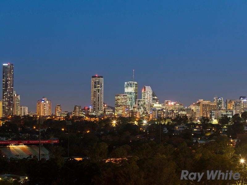 4 Hendon Street, Newmarket QLD 4051