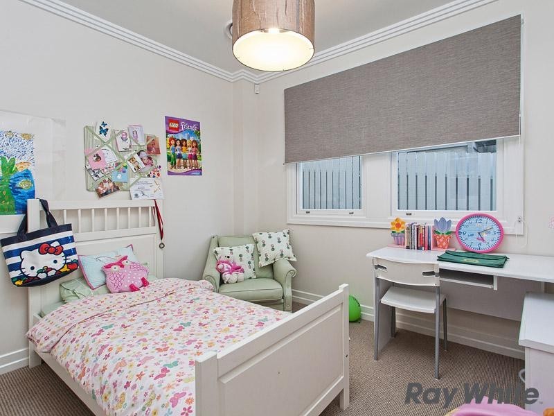 4 Hendon Street, Newmarket QLD 4051