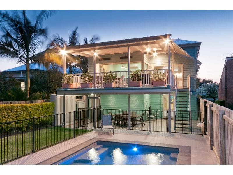 65 Winchester Street, Hamilton QLD 4007