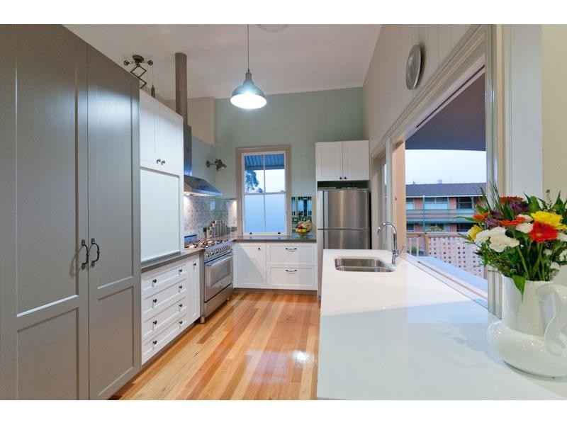 65 Winchester Street, Hamilton QLD 4007