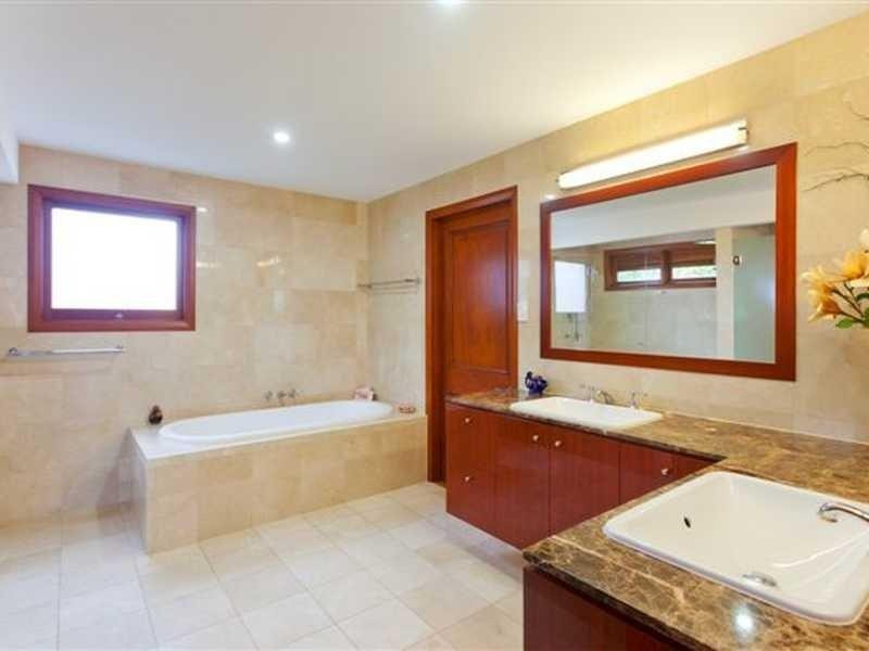 7 London Road, Clayfield QLD 4011