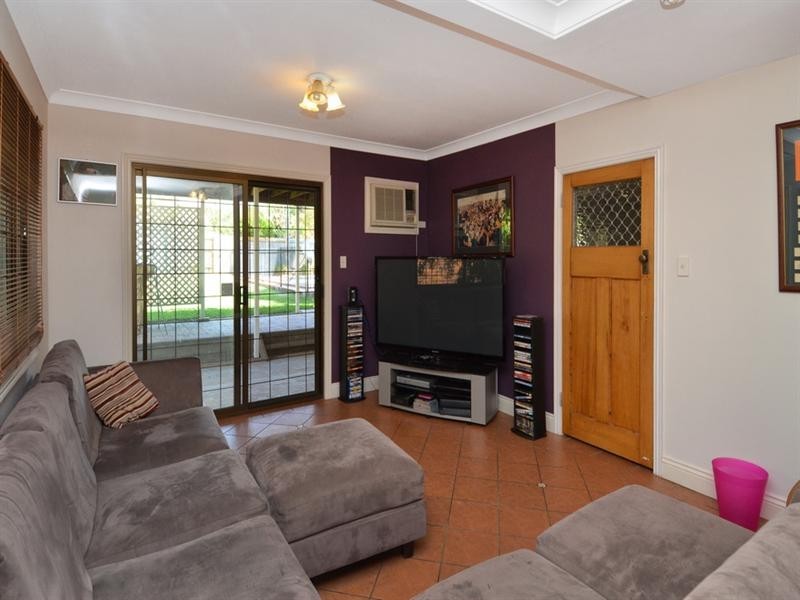 15 Coronella Street, Hendra QLD 4011