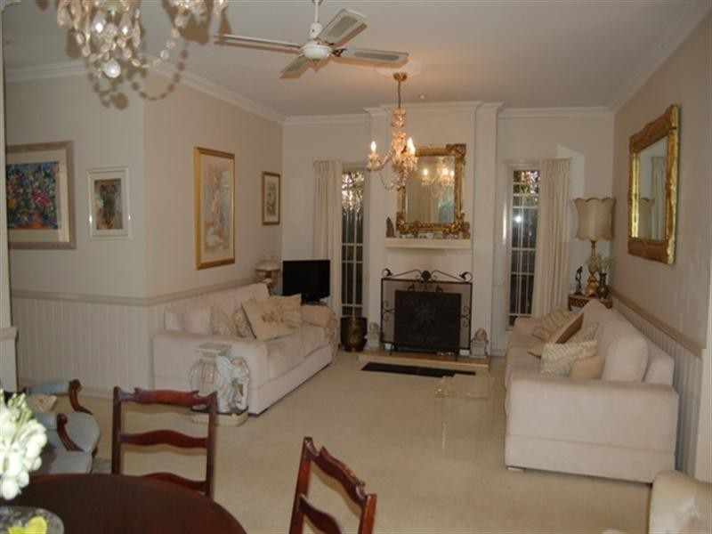 24 Emma Street, Wooloowin QLD 4030