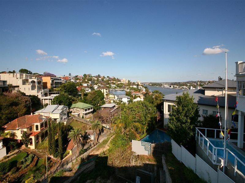 91 Hillside Crescent, Hamilton QLD 4007