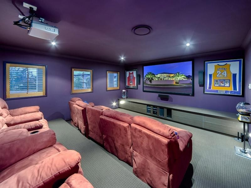 8 Cienna Place, Bridgeman Downs QLD 4035