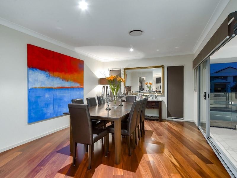 8 Cienna Place, Bridgeman Downs QLD 4035