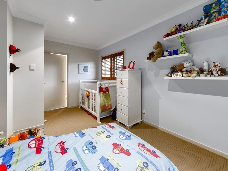 8 Cienna Place, Bridgeman Downs QLD 4035