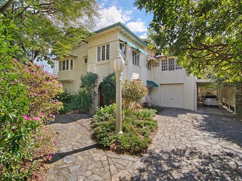 82 Enderley Road, Clayfield QLD 4011