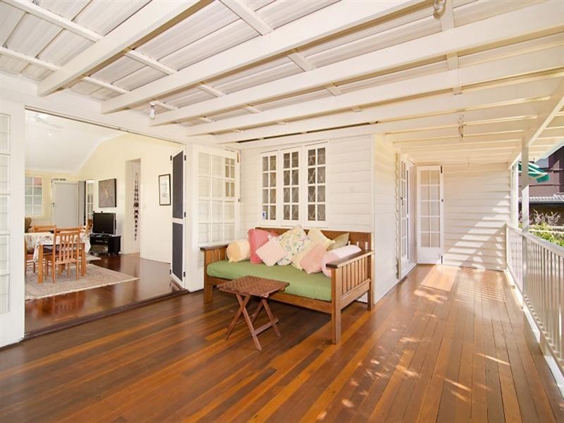 82 Enderley Road, Clayfield QLD 4011