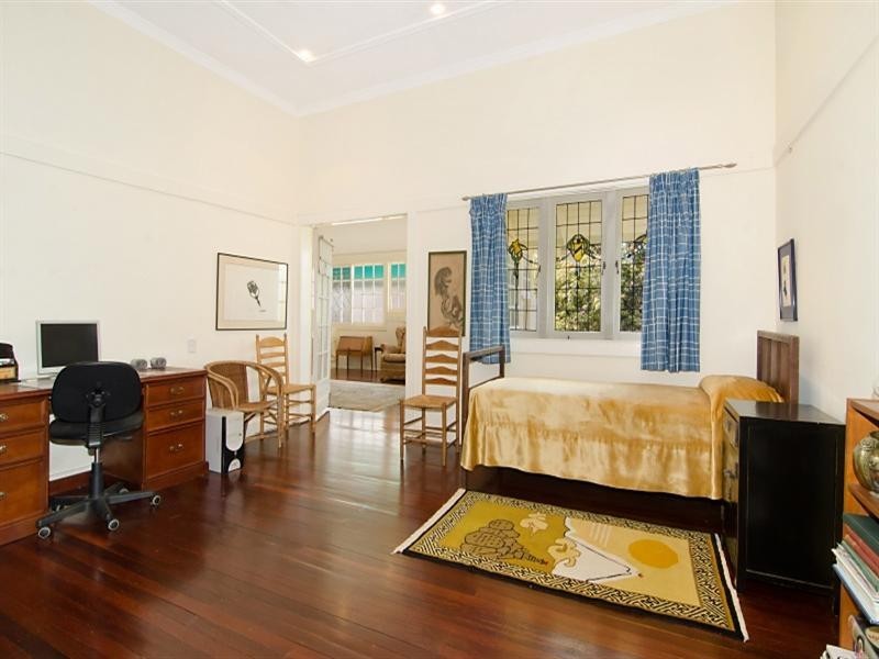 82 Enderley Road, Clayfield QLD 4011