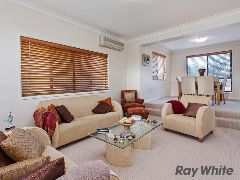 71 Voyager Circuit, Bridgeman Downs QLD 4035