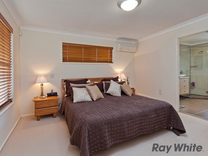 71 Voyager Circuit, Bridgeman Downs QLD 4035