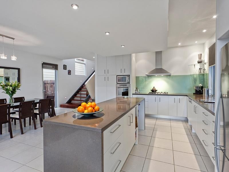 27 Gilbert Road, Windsor QLD 4030