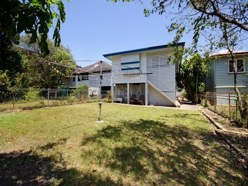 75 Alma Road, Clayfield QLD 4011