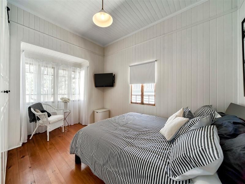 105 Mein Street, Hendra QLD 4011