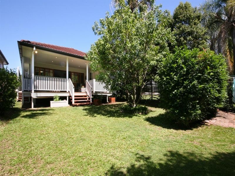 37 Gordon Street, Hendra QLD 4011