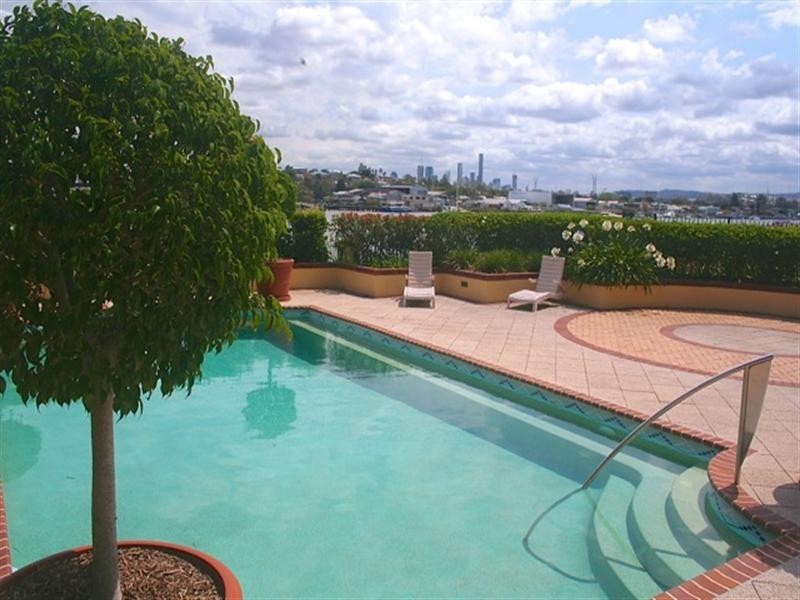 19/27 Harbour Road, Hamilton QLD 4007