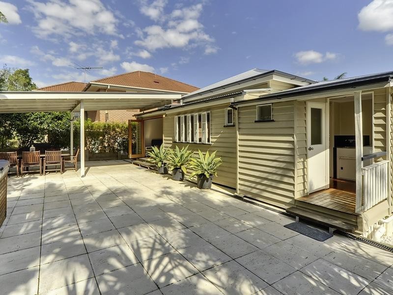 96 Reeve Street, Clayfield QLD 4011