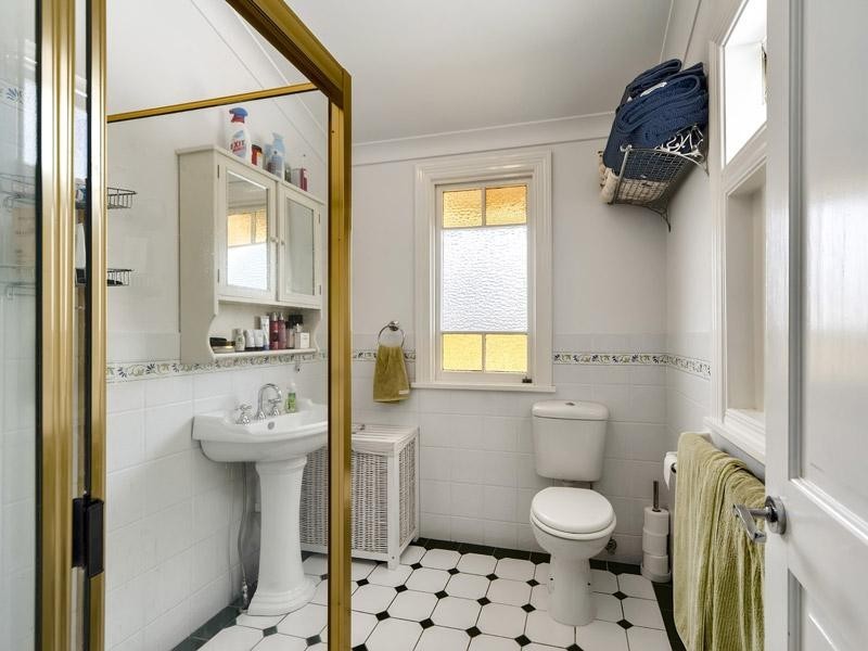 57 Woodville Street, Hendra QLD 4011