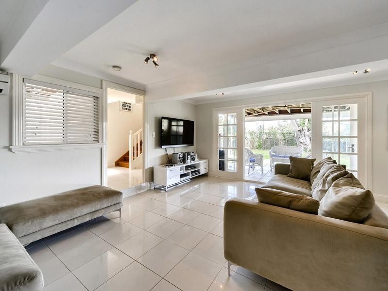 57 Woodville Street, Hendra QLD 4011