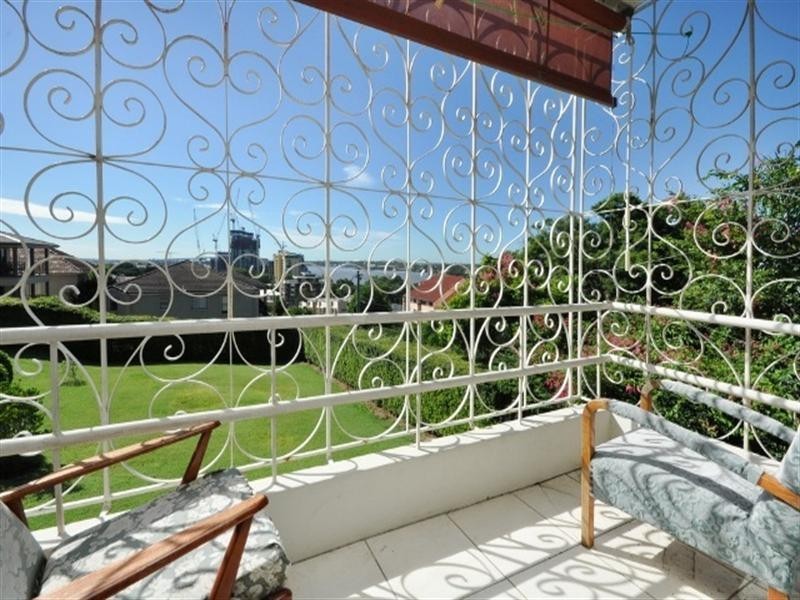 1/72 Markwell Street, Hamilton QLD 4007