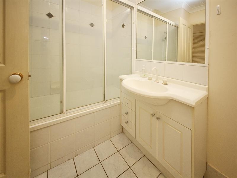 9/792 Sandgate Road, Clayfield QLD 4011