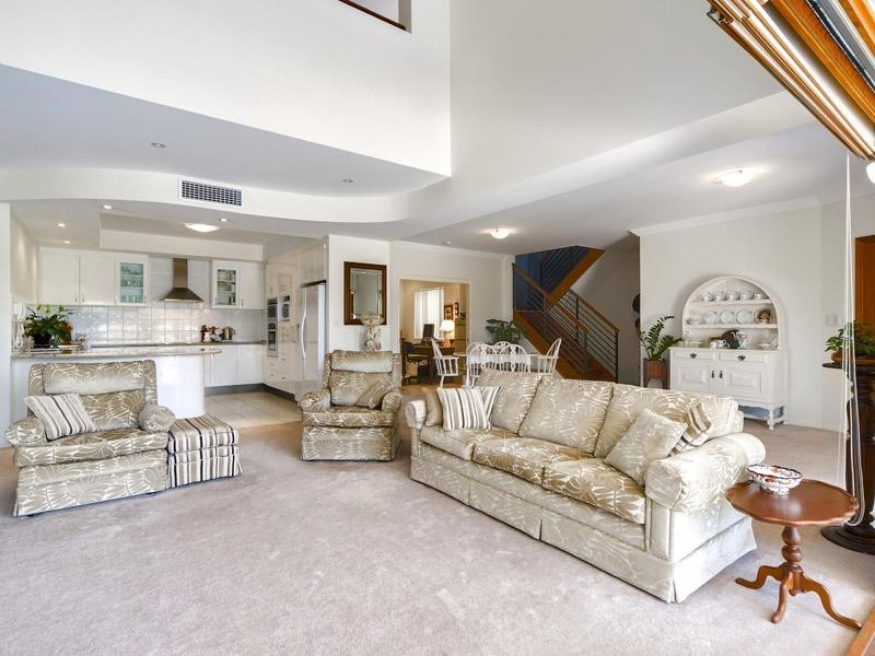 1/23 Thurecht Parade, Scarborough QLD 4020