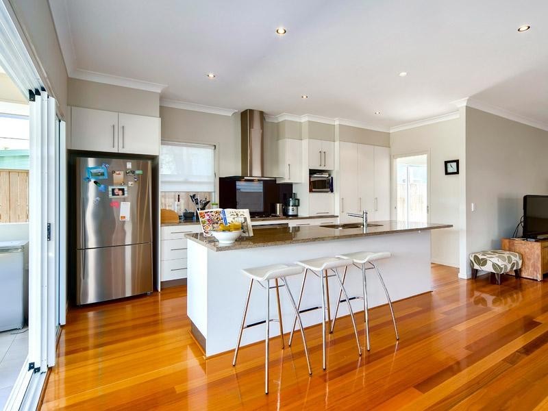 10 School Street, Hendra QLD 4011