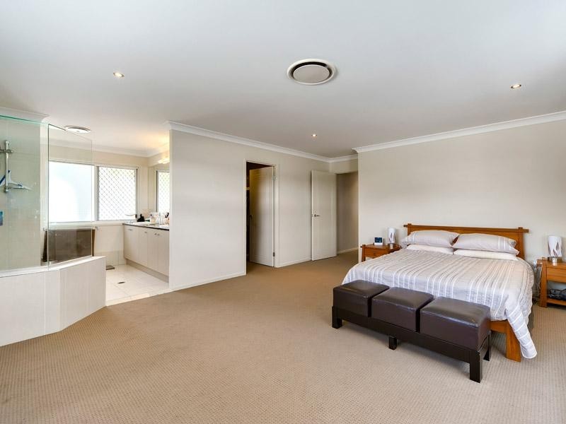 10 School Street, Hendra QLD 4011