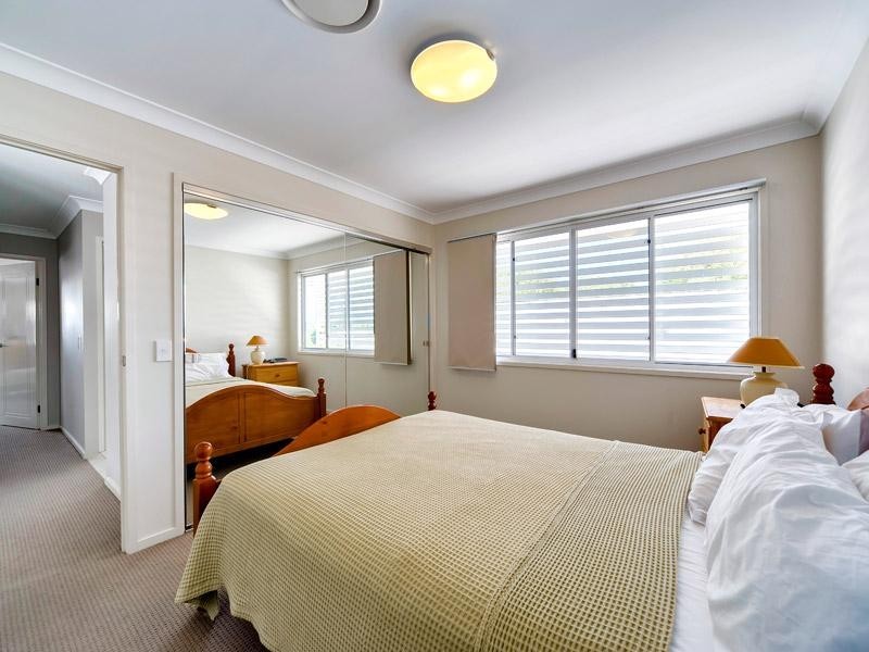 10 School Street, Hendra QLD 4011