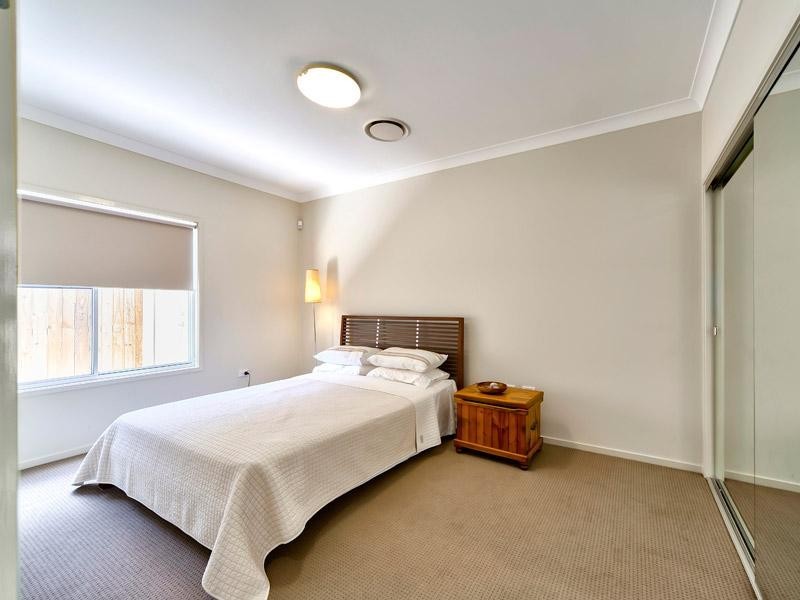 10 School Street, Hendra QLD 4011