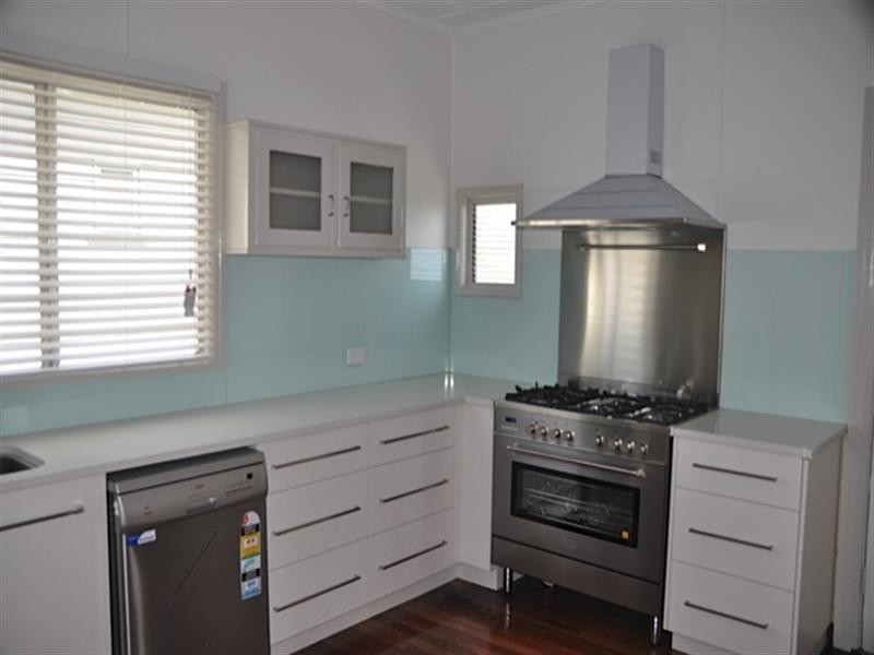 25 Crescent Way, Hendra QLD 4011