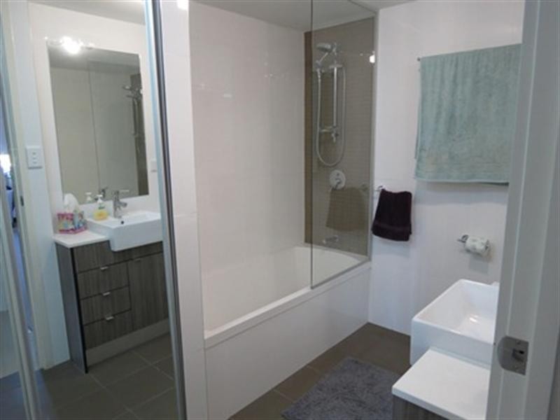 2/68 Lamington Avenue, Ascot QLD 4007