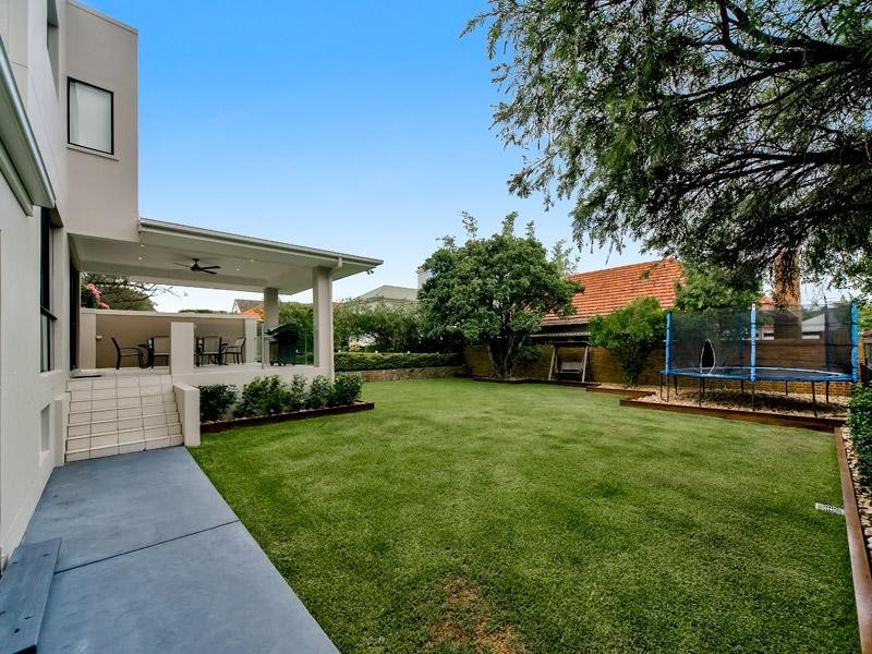 29 Ford Street, Clayfield QLD 4011