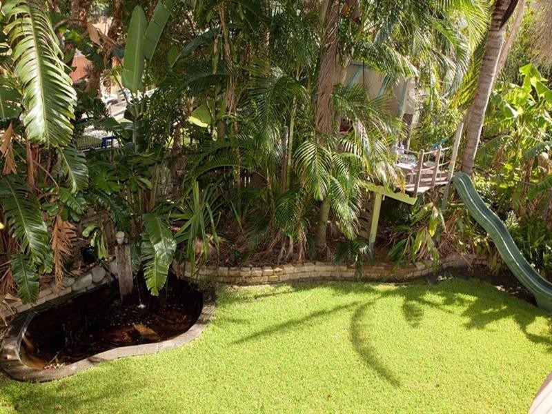 18 Oxford Place, Shorncliffe QLD 4017