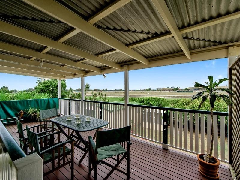 126 Mein Street, Hendra QLD 4011