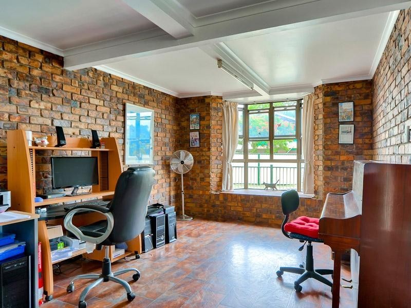 126 Mein Street, Hendra QLD 4011