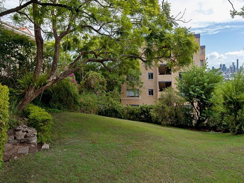 1/16 Mullens Street, Hamilton QLD 4007