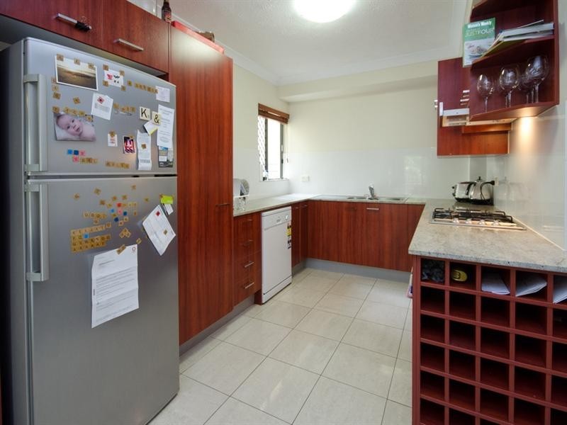 2/2 Barlow Street, Clayfield QLD 4011