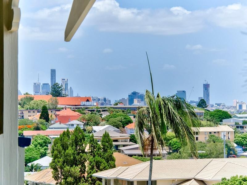 47 Wellington Street, Clayfield QLD 4011