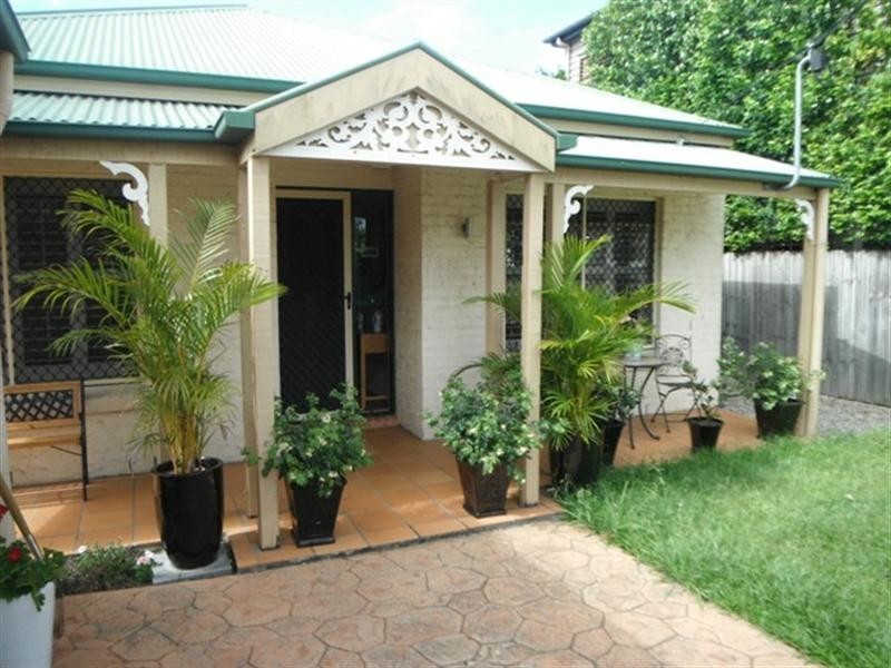 61 Mein Street, Hendra QLD 4011