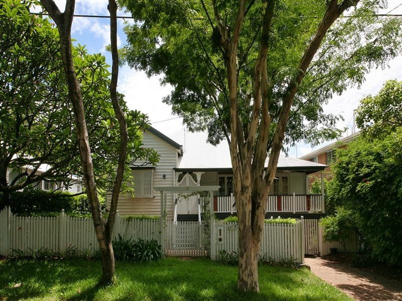15 Denham Street, Clayfield QLD 4011