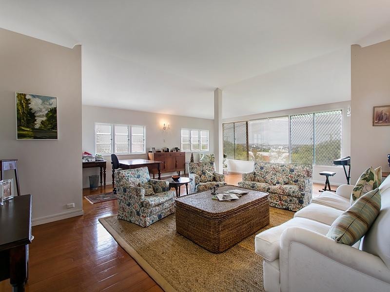 69 Wellington Street, Clayfield QLD 4011