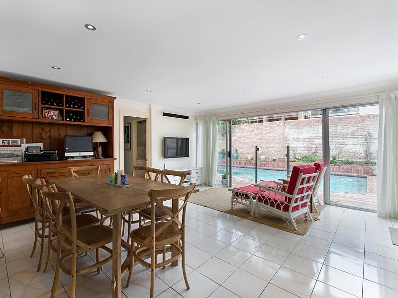 69 Wellington Street, Clayfield QLD 4011