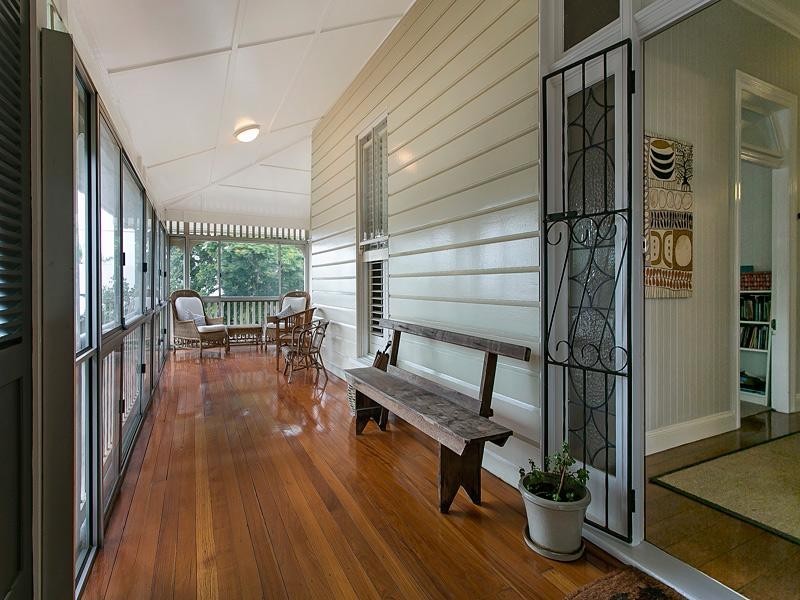 69 Wellington Street, Clayfield QLD 4011